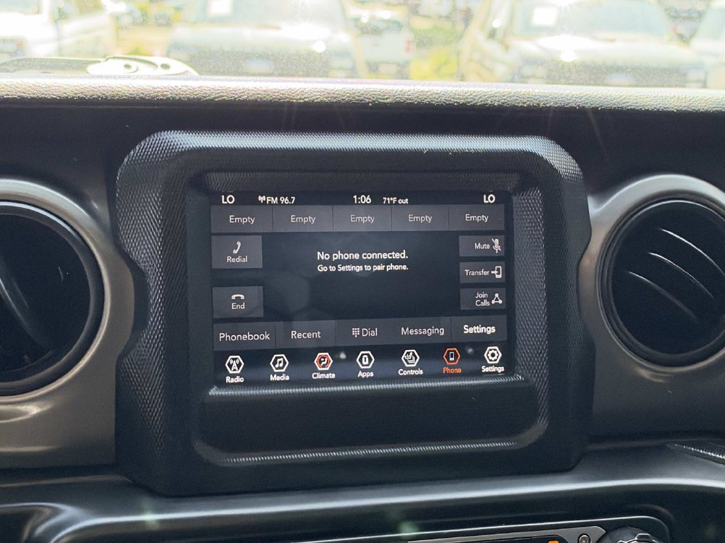 Used 2023 Jeep Gladiator Sport AWD/4WD image 15