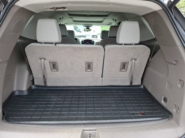 Used 2020 Chevrolet Traverse Premier FWD image 34