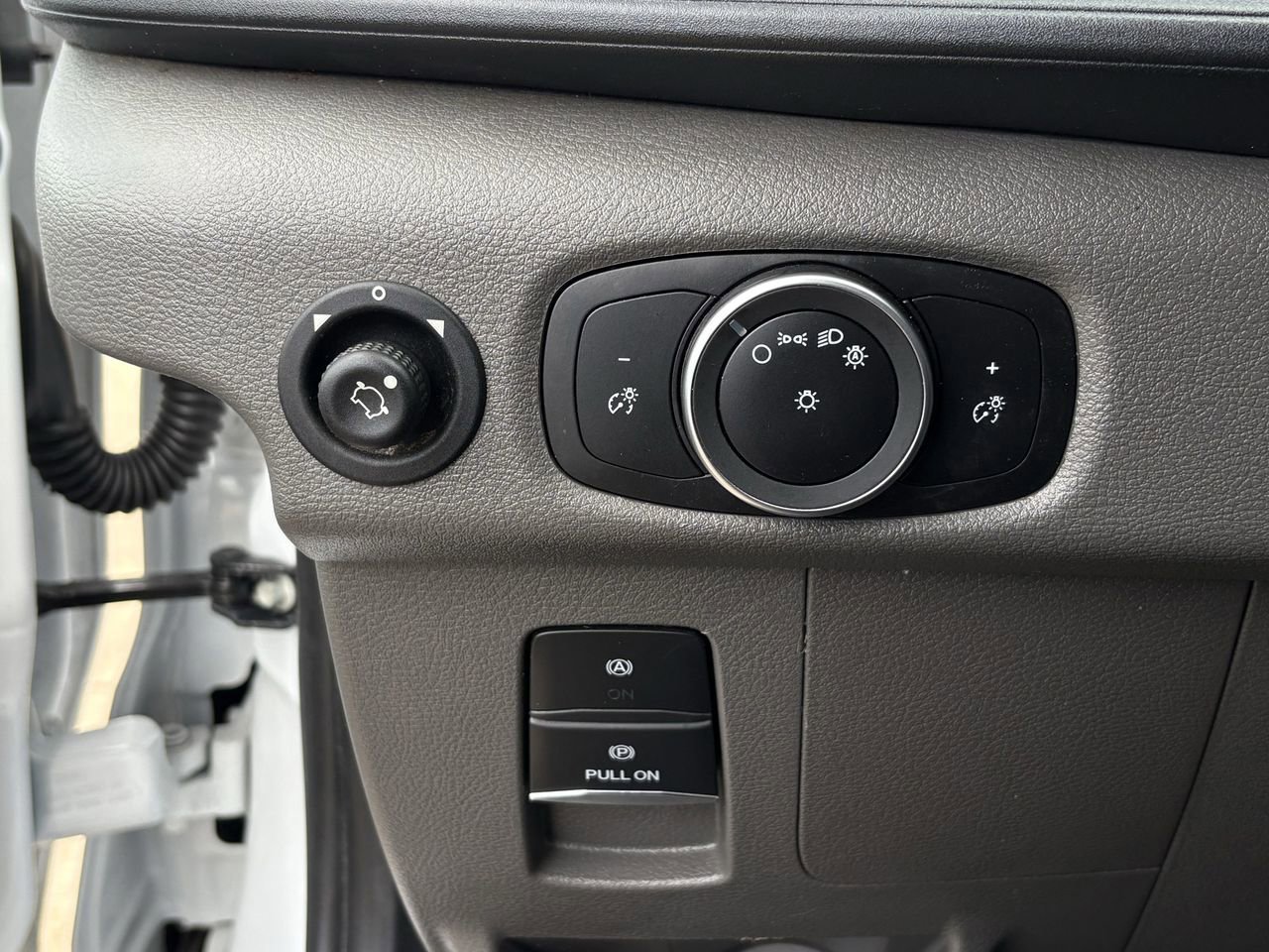 Certified 2023 Ford Transit 250 Medium Roof image 22