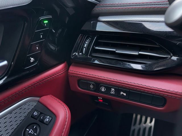 Used 2023 Acura MDX A-Spec image 40