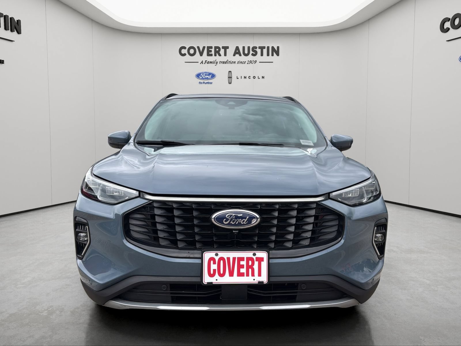 Certified 2023 Ford Escape Platinum w/ Premium Technology Package FWD image 5