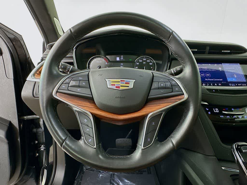 Used 2022 Cadillac XT5 Premium Luxury FWD image 16