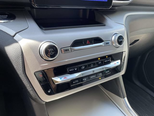 Certified 2023 Ford Explorer XLT w/ Equipment Group 202A AWD/4WD image 36
