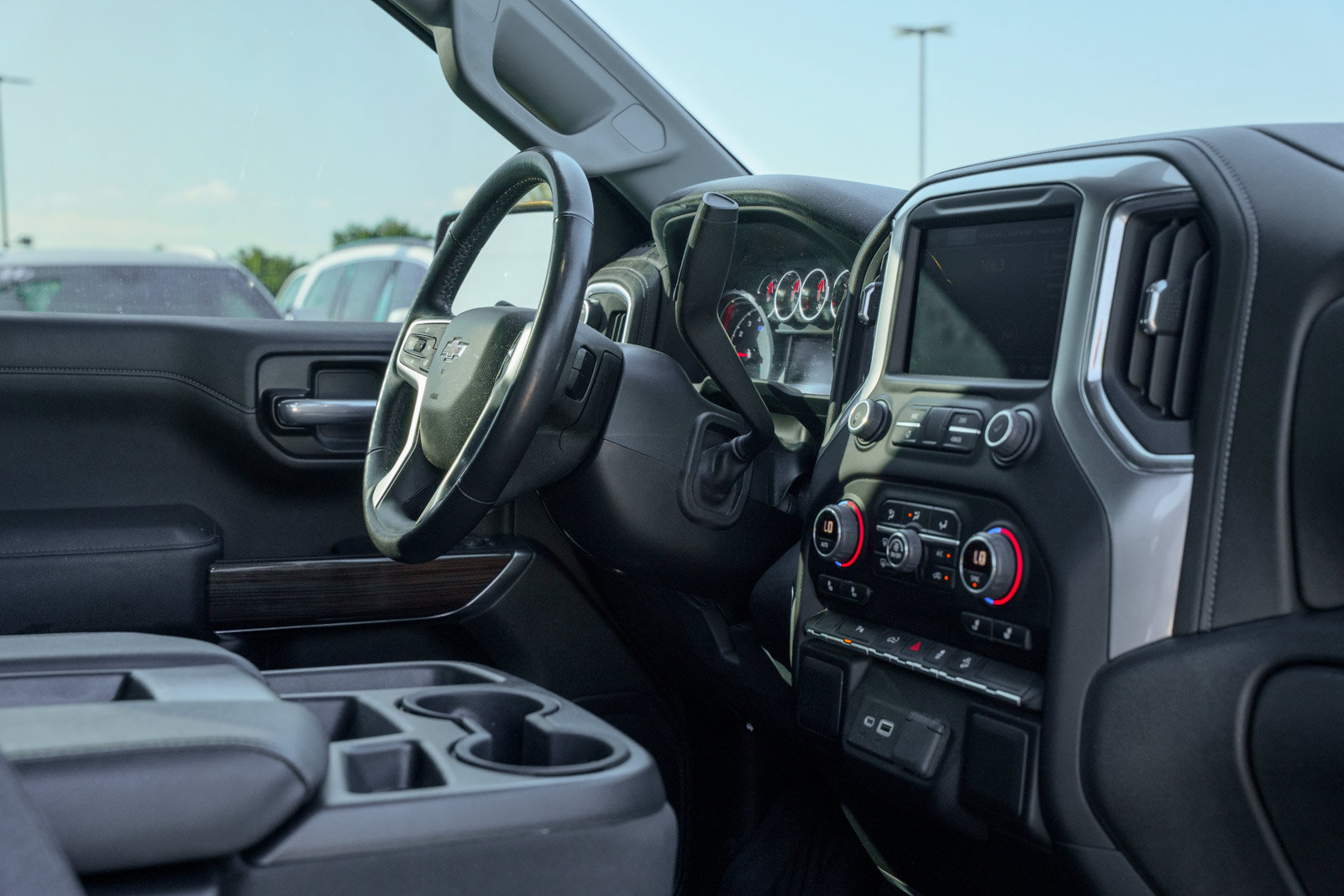 Used 2022 Chevrolet Silverado 1500 RST AWD/4WD image 12