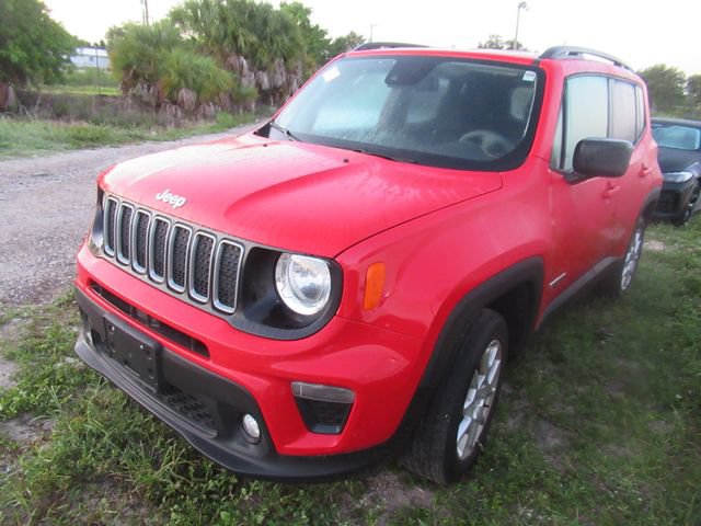 Used 2022 Jeep Renegade Latitude w/ Convenience Group AWD/4WD image 3