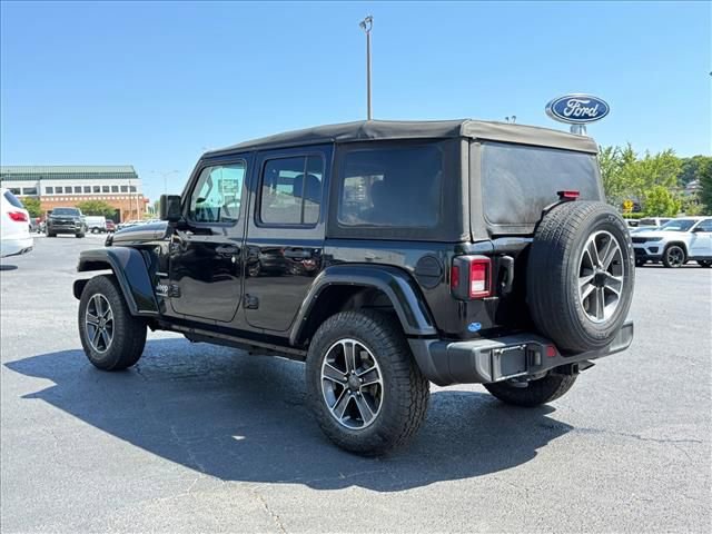 Used 2023 Jeep Wrangler Unlimited Sahara w/ Cold Weather Group AWD/4WD image 6