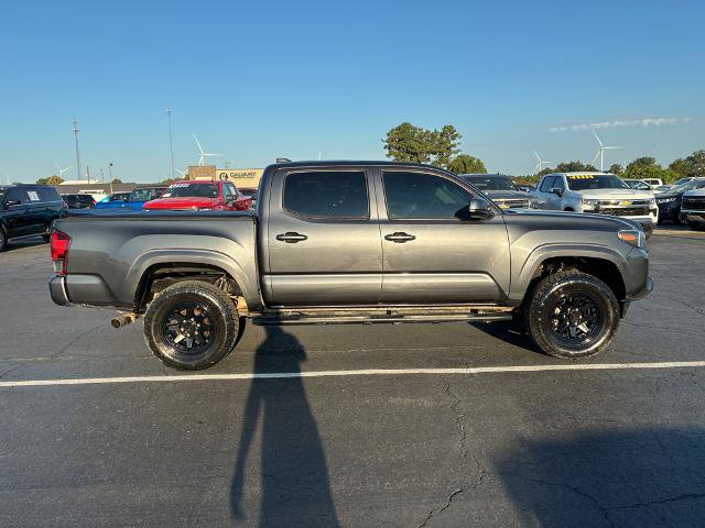 Used 2023 Toyota Tacoma SR AWD/4WD image 4