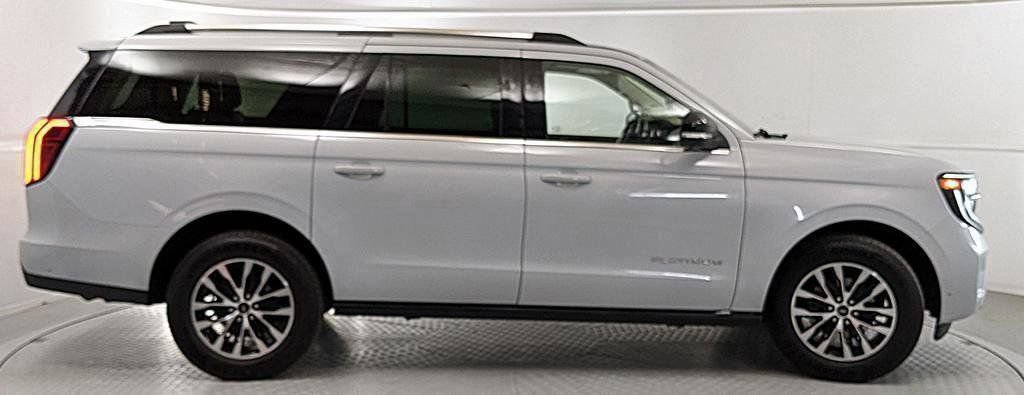 Certified 2025 Ford Expedition Max Platinum AWD/4WD image 2