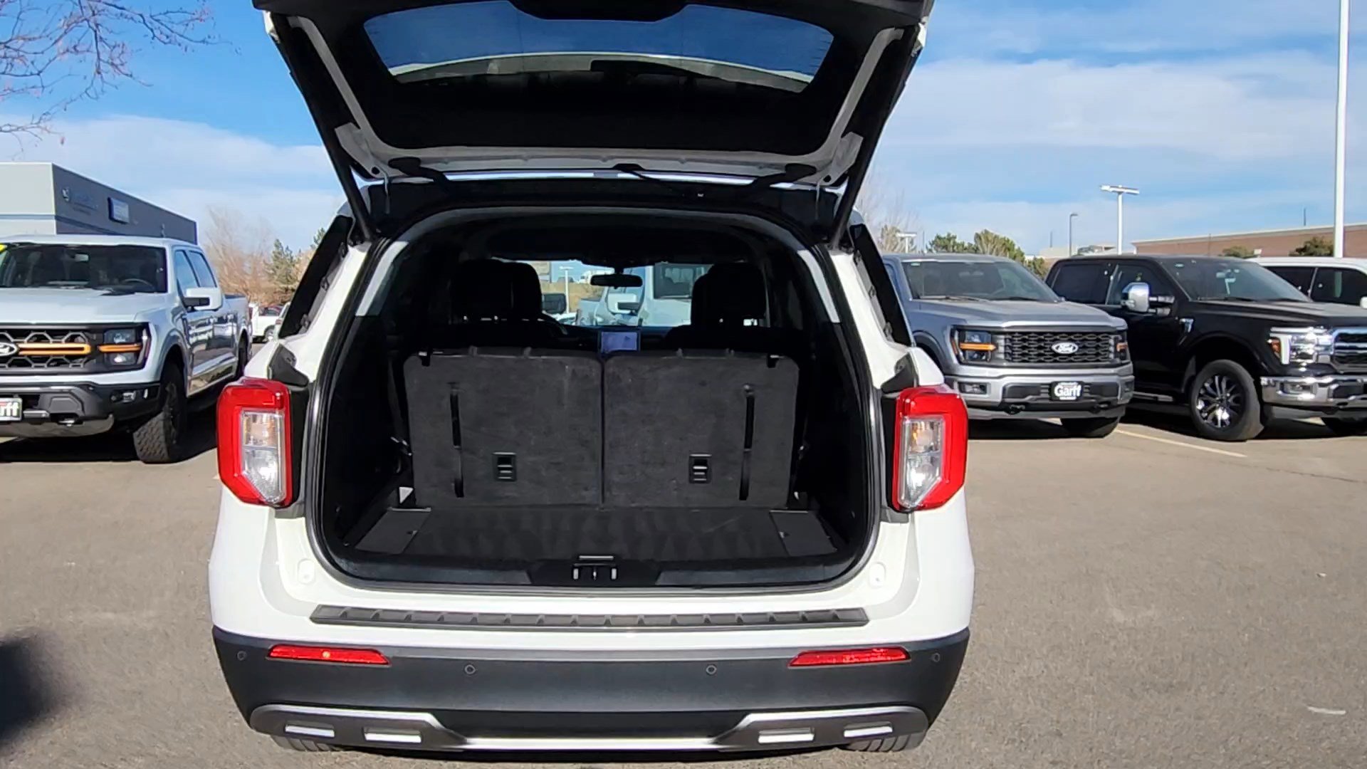 Certified 2023 Ford Explorer XLT w/ Equipment Group 202A image 29