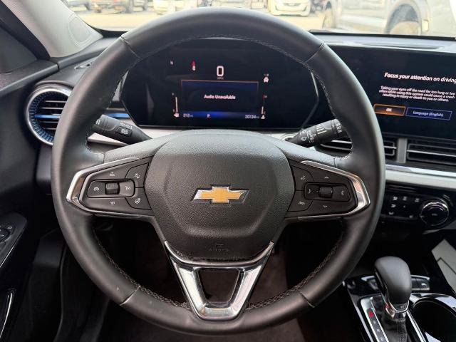 Used 2025 Chevrolet Trax LT w/ LT Convenience Package FWD image 15