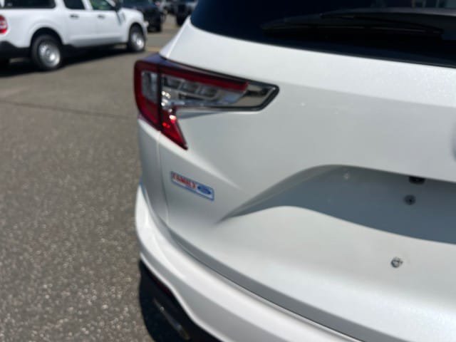 Used 2025 Acura RDX SH-AWD image 32