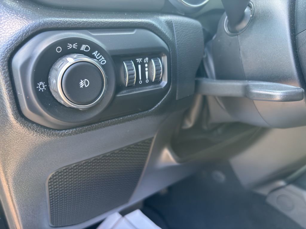 Used 2022 Jeep Wrangler Sport S image 14