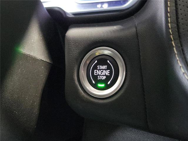 Used 2023 Chevrolet Suburban Premier image 13