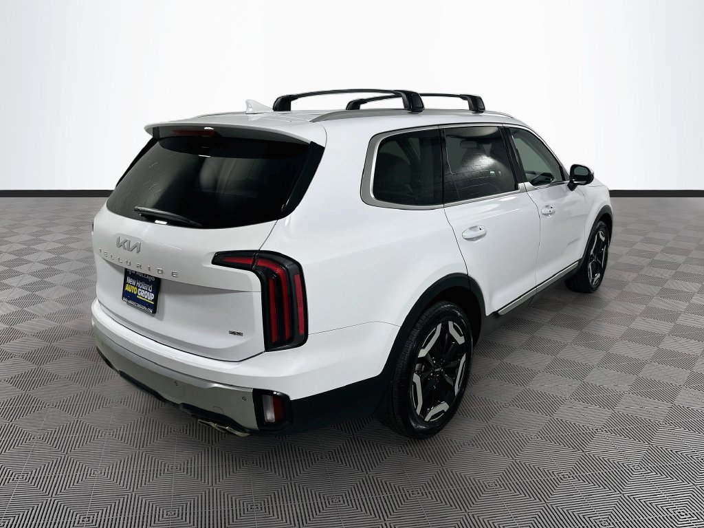 Used 2024 Kia Telluride EX w/ EX Captain's Chair Package AWD/4WD image 10