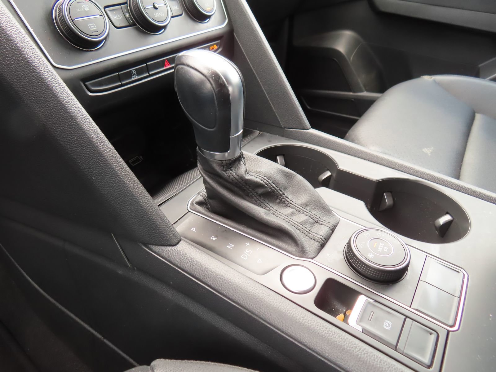 Used 2019 Volkswagen Atlas SE w/ Towing Package AWD/4WD image 23