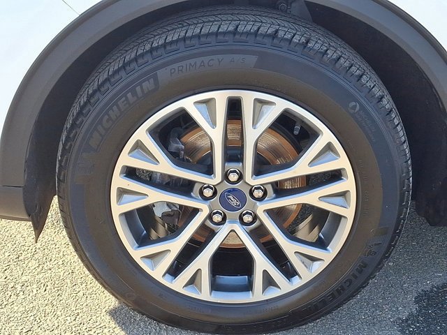 Certified 2022 Ford Escape SEL image 31