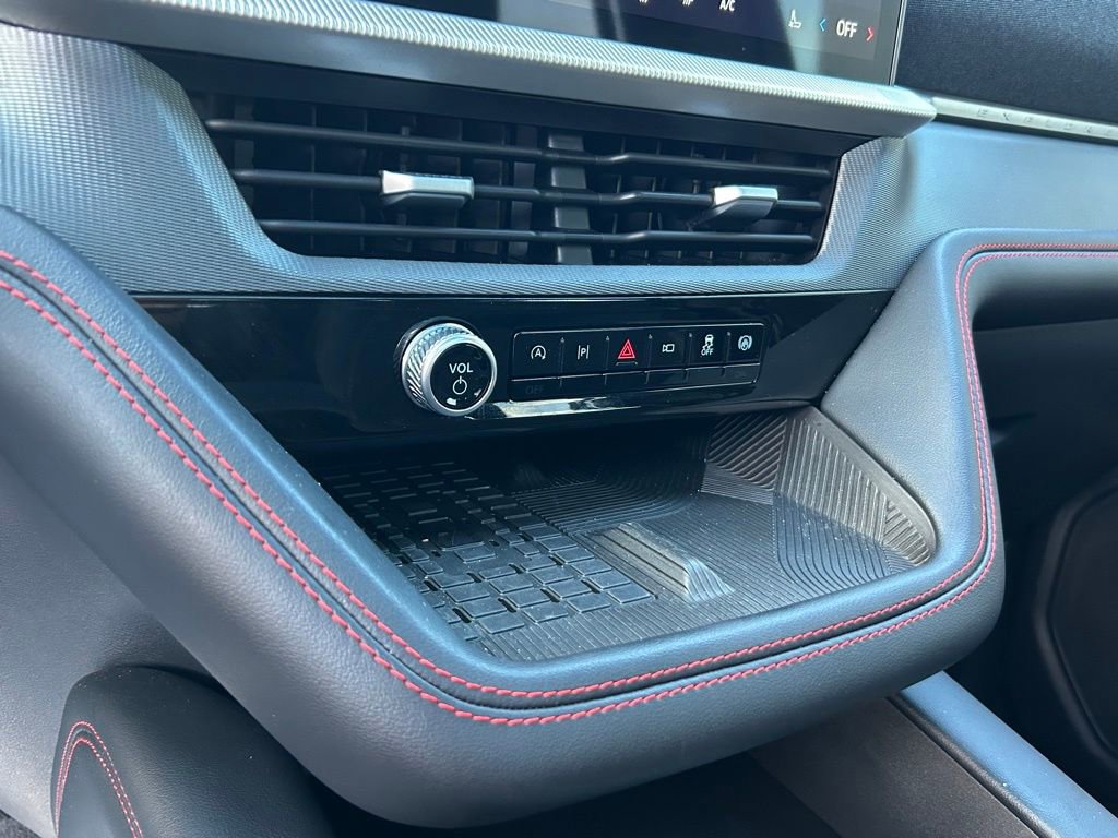 Certified 2025 Ford Explorer ST AWD/4WD image 41