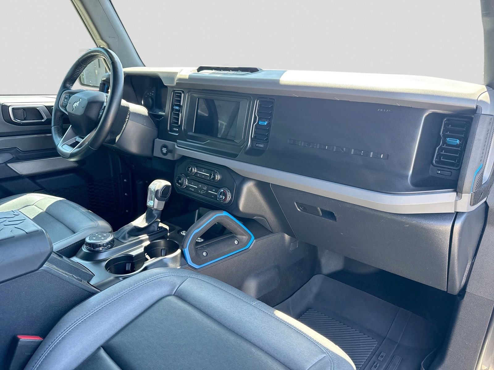 Certified 2022 Ford Bronco Black Diamond w/ Sasquatch Package AWD/4WD image 18