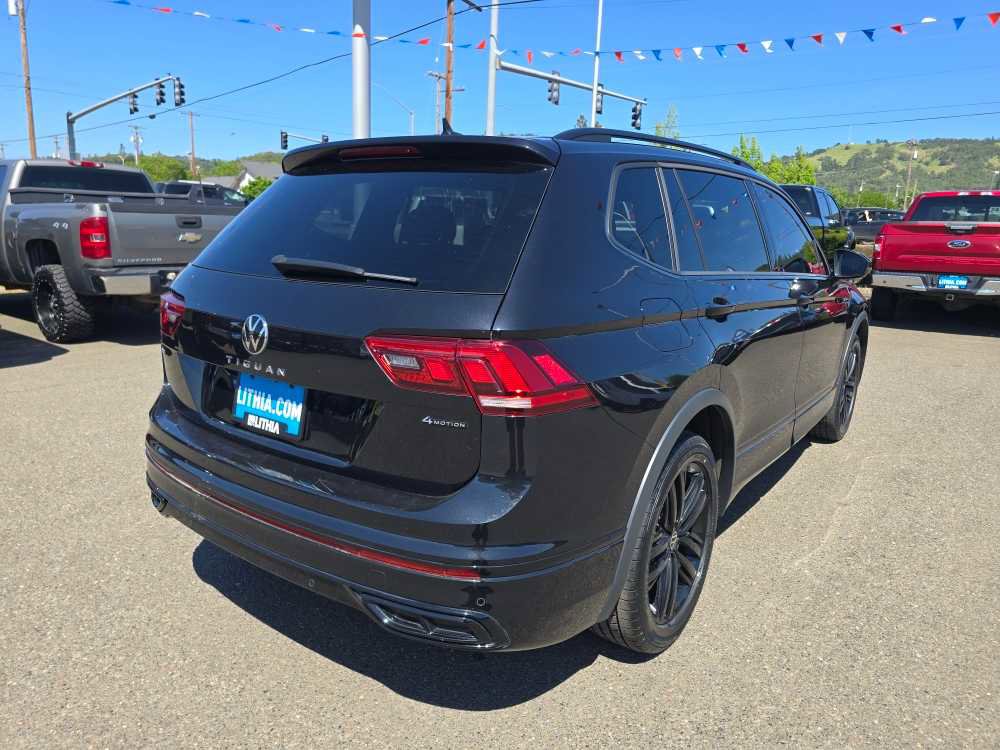 Used 2022 Volkswagen Tiguan SE R-Line AWD/4WD image 5