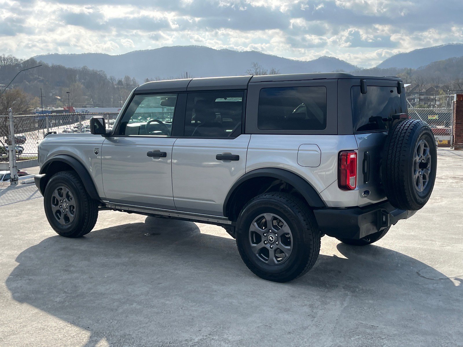 Certified 2024 Ford Bronco Big Bend AWD/4WD image 4