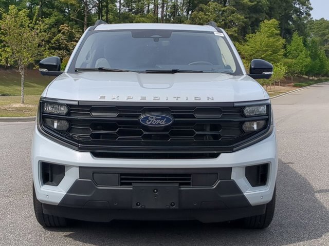 Certified 2025 Ford Expedition Active RWD image 9