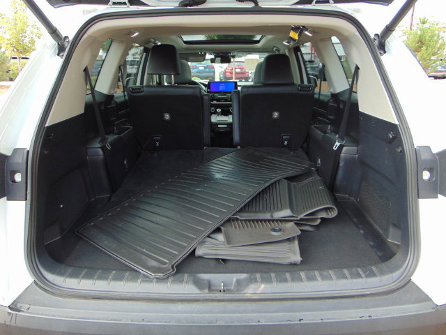 Used 2024 Toyota Grand Highlander AWD image 25