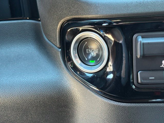 Used 2023 Chevrolet Silverado 1500 High Country w/ Technology Package AWD/4WD image 33