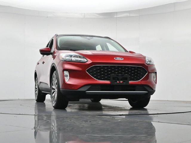 Certified 2022 Ford Escape Titanium w/ Class II Trailer Tow Package AWD/4WD image 34