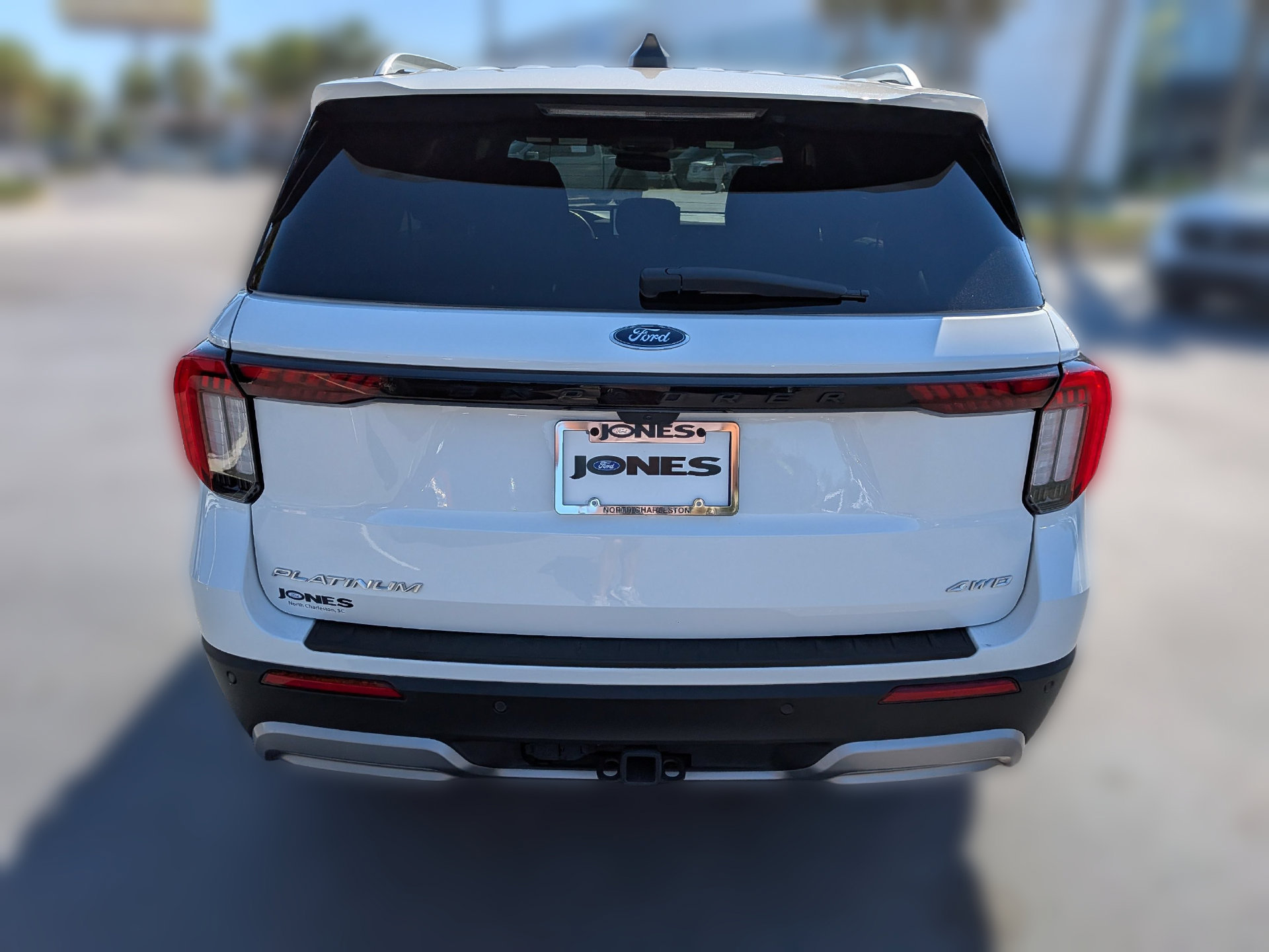 Certified 2025 Ford Explorer Platinum AWD/4WD image 6