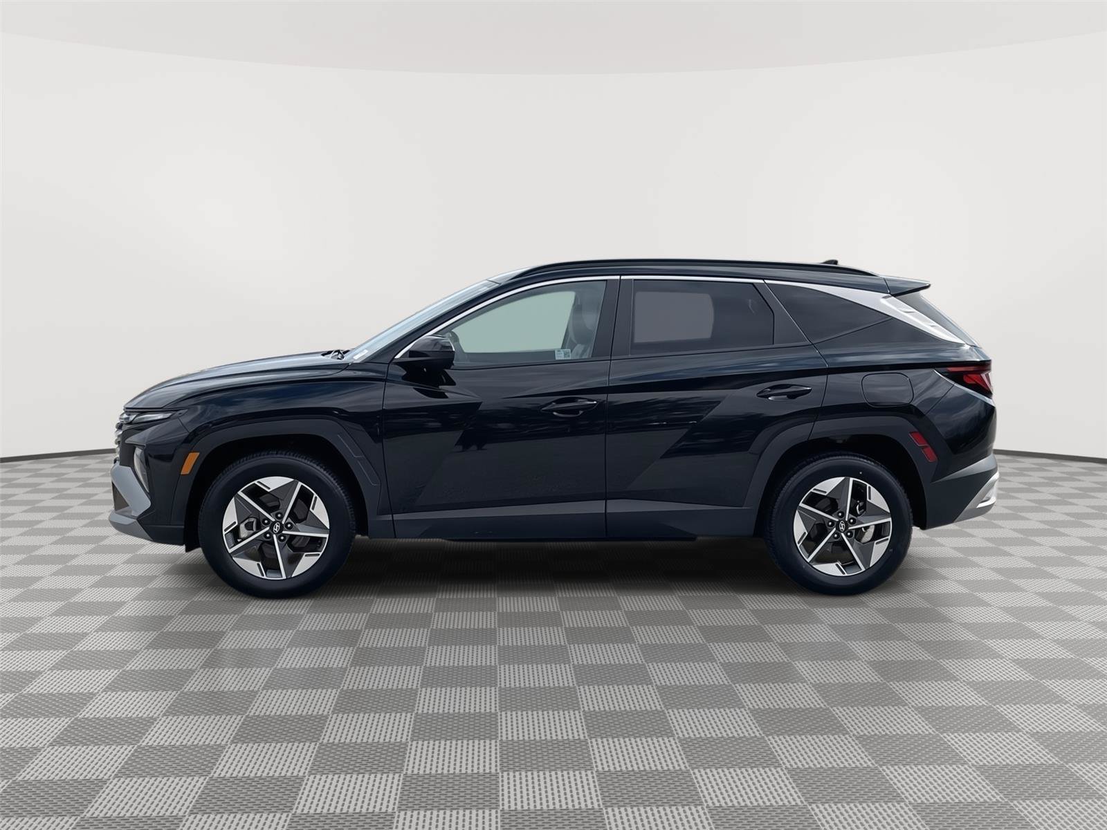 Used 2025 Hyundai Tucson SEL AWD/4WD image 2