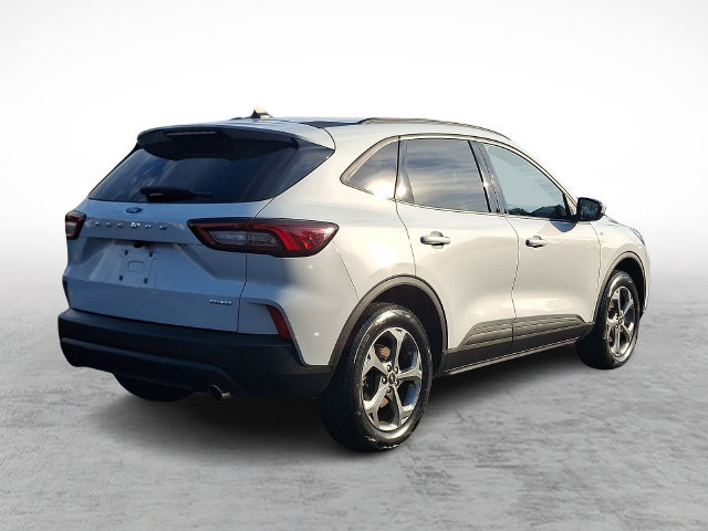 Certified 2025 Ford Escape ST-Line Select AWD/4WD image 6