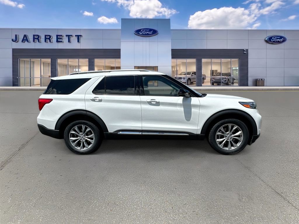 Certified 2023 Ford Explorer Limited w/ Limited Technology Package AWD/4WD image 8