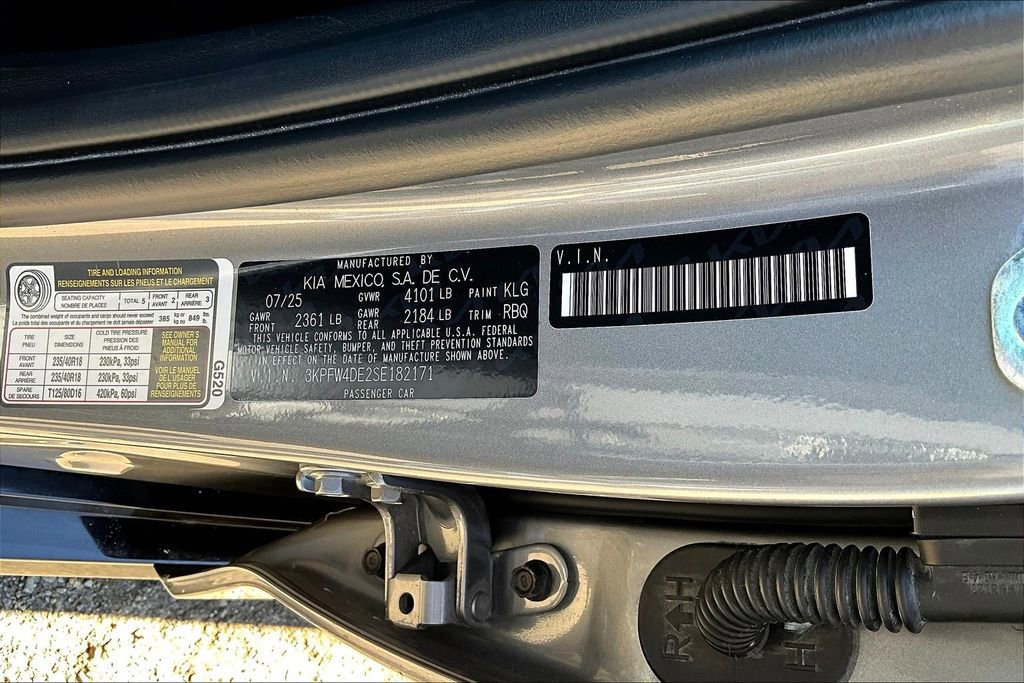 Used 2025 Kia K4 GT-Line w/ GT-Line Sunroof Package image 35