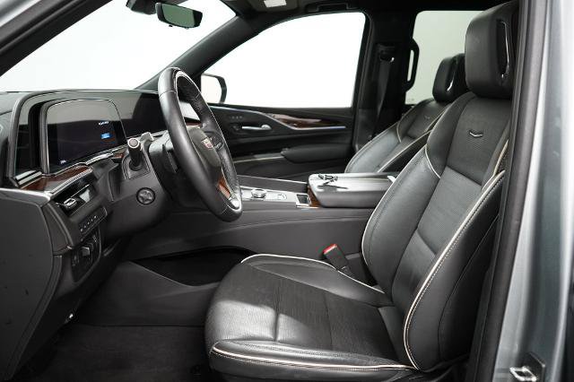 Used 2023 Cadillac Escalade Premium Luxury w/ LPO, Radiant Package AWD/4WD image 14