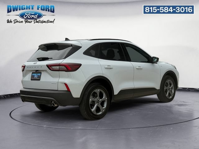 Certified 2025 Ford Escape ST-Line w/ Tech Pack #1 AWD/4WD image 5