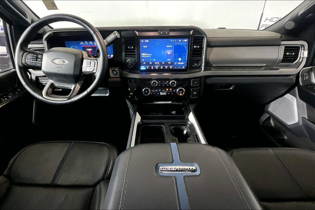 Certified 2025 Ford F250 Platinum AWD/4WD image 11