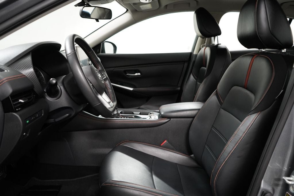 Used 2023 Nissan Sentra SR w/ SR Premium Package FWD image 13