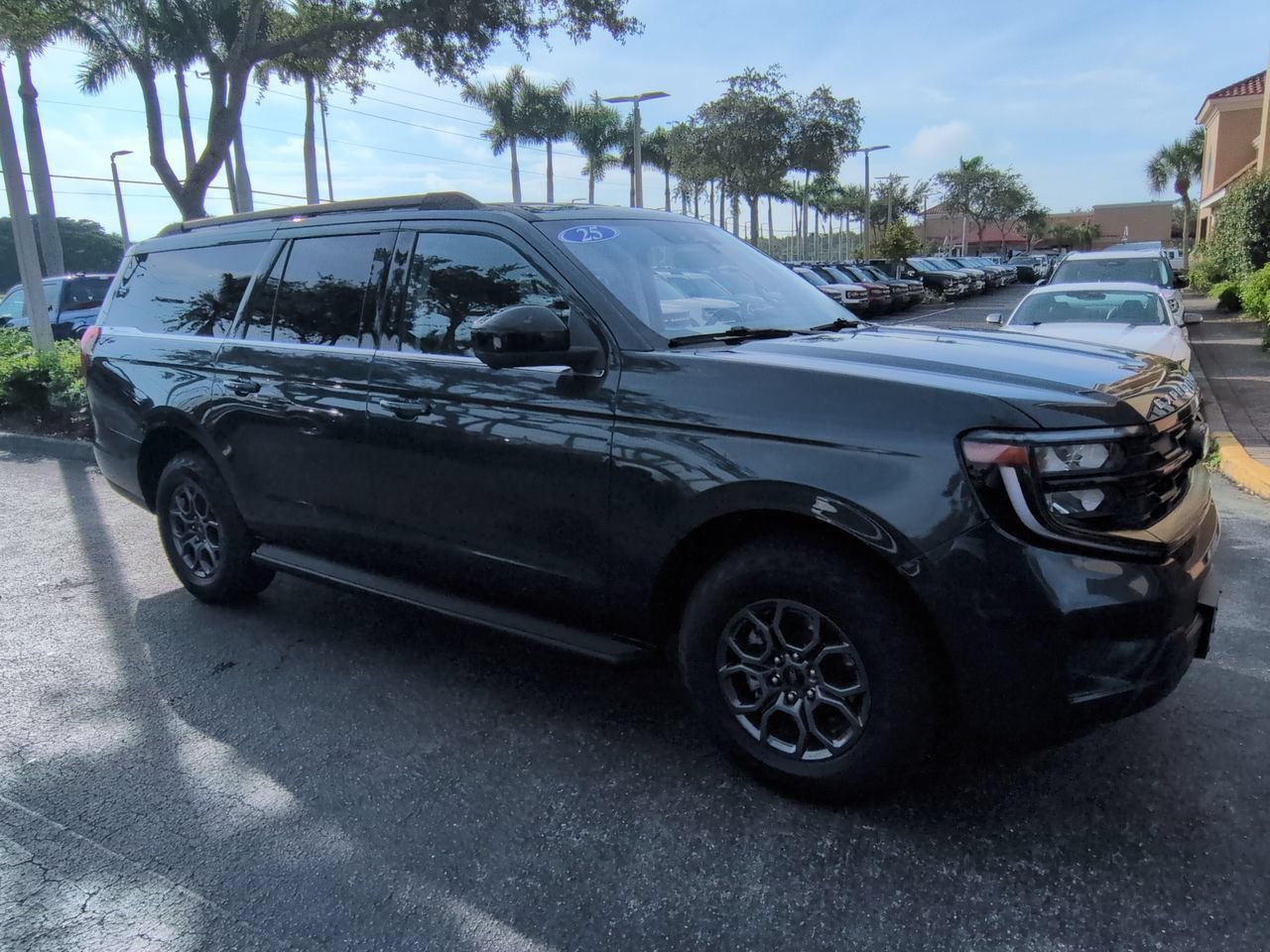 Certified 2025 Ford Expedition Max Active AWD/4WD image 2