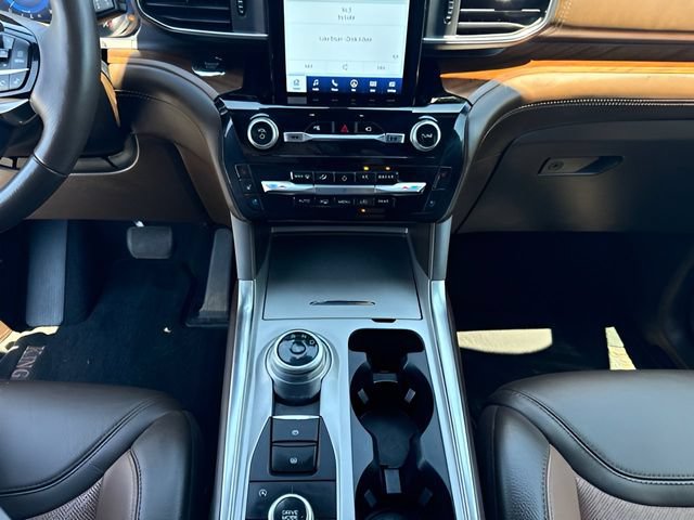 Certified 2022 Ford Explorer King Ranch w/ Class IV Trailer Tow Package AWD/4WD image 36