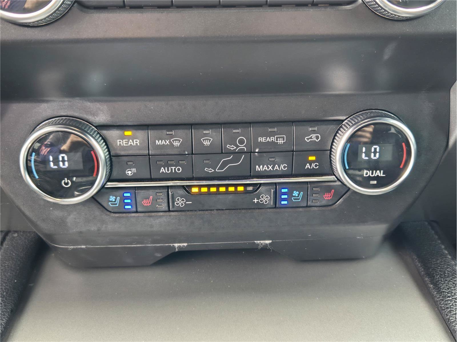 Certified 2021 Ford Expedition XLT RWD image 17