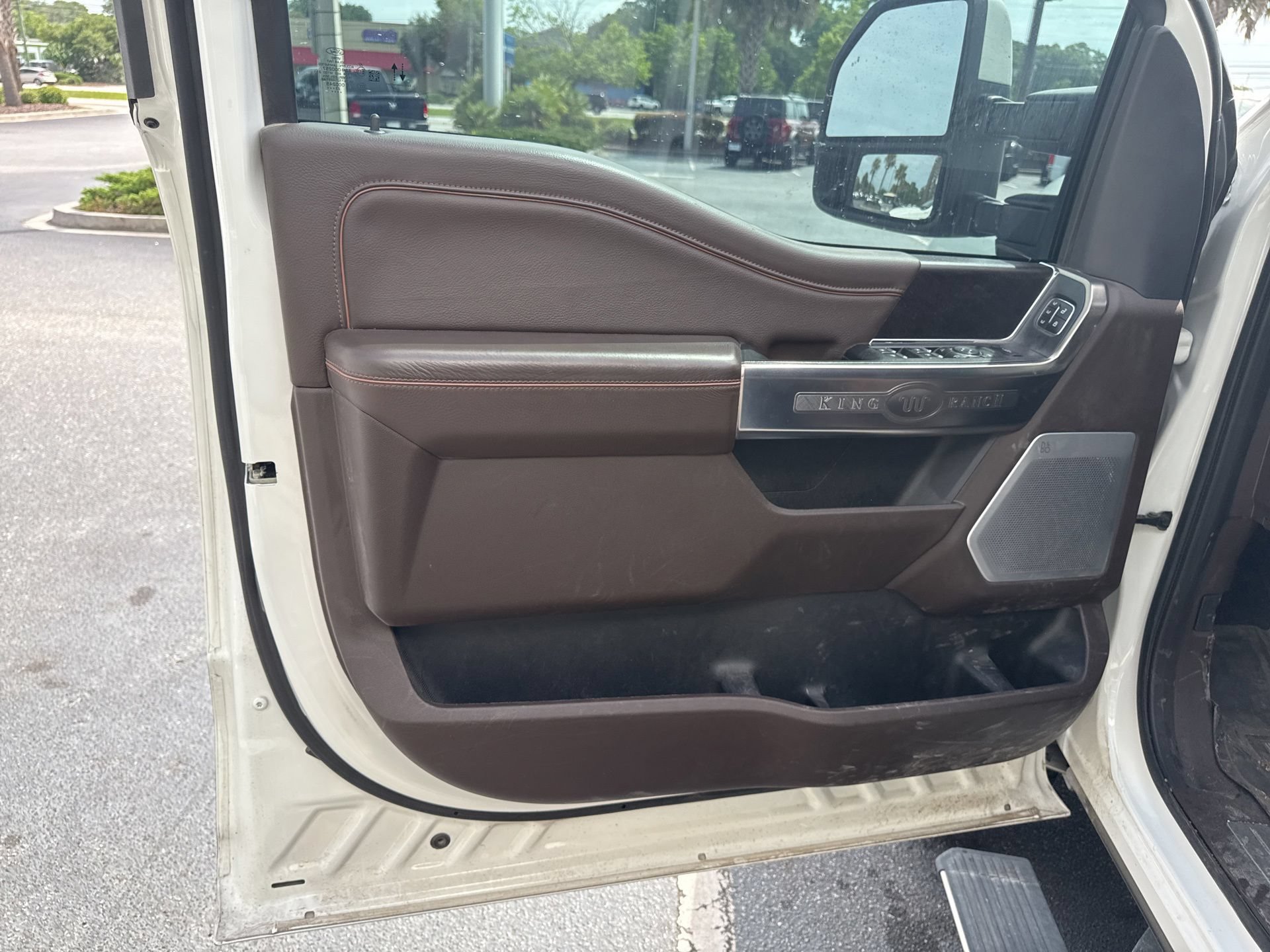 Certified 2023 Ford F350 King Ranch AWD/4WD image 13