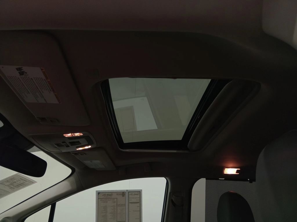 Used 2024 Toyota Sienna XLE w/ XLE Plus Package image 15