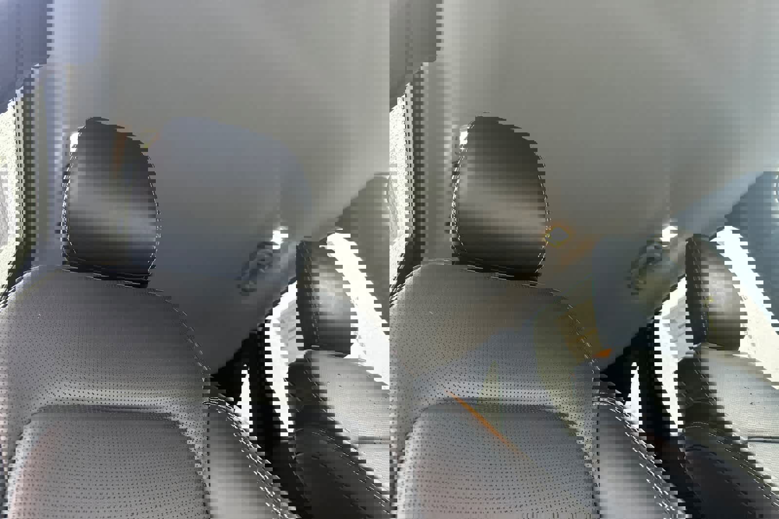 Certified 2025 Ford Escape Platinum image 17