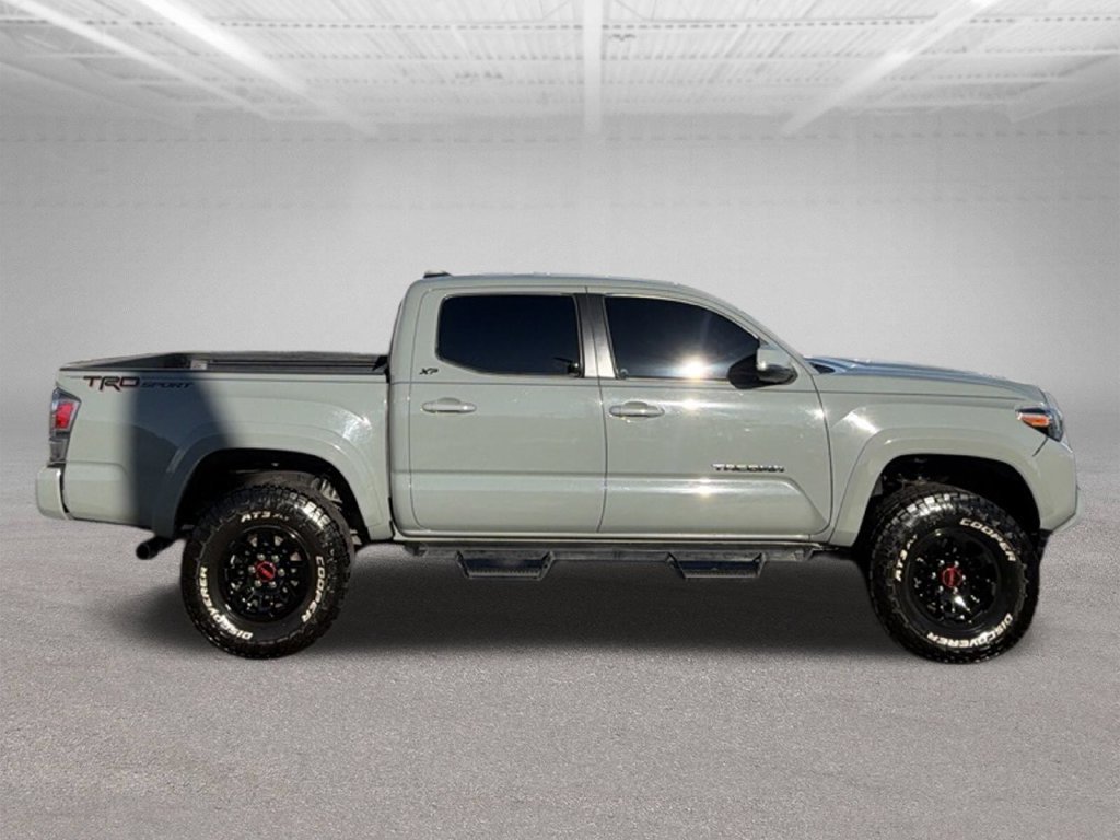Used 2022 Toyota Tacoma TRD Sport w/ Technology Package RWD image 13