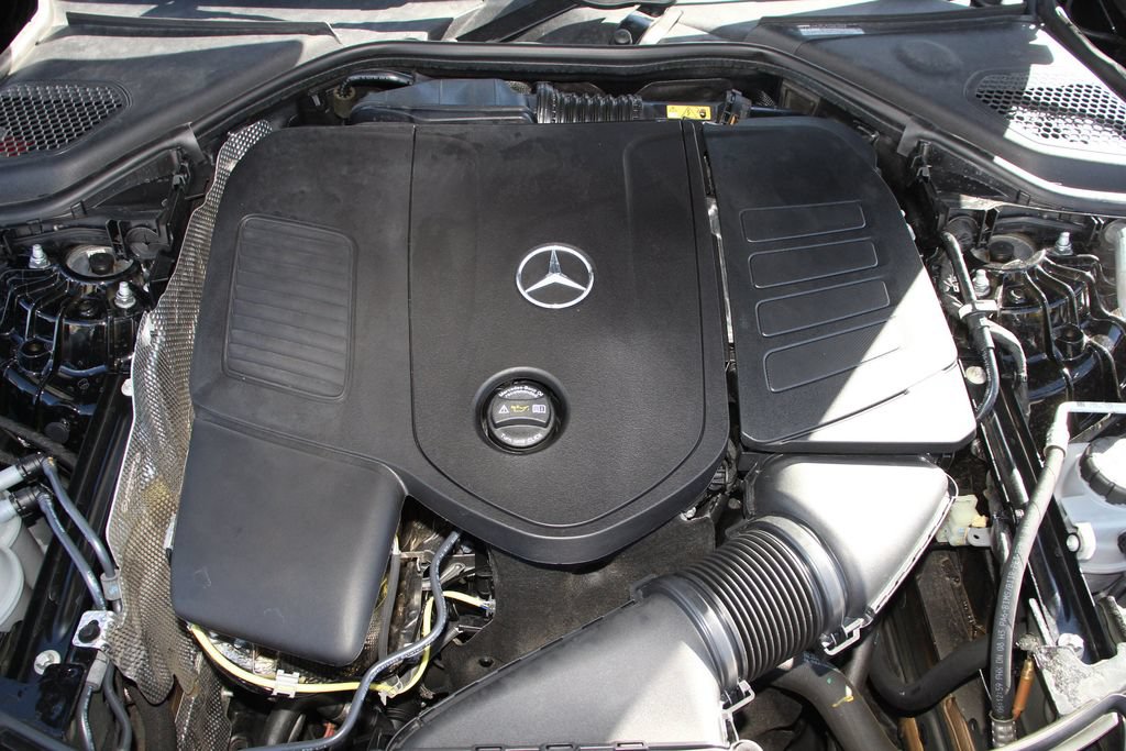 Used 2025 Mercedes-Benz E 350 Sedan image 29