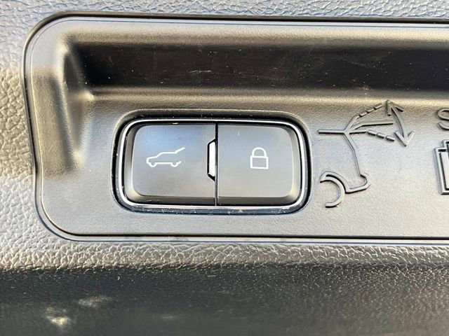 Certified 2022 Ford Explorer Limited w/ Equipment Group 301A image 13