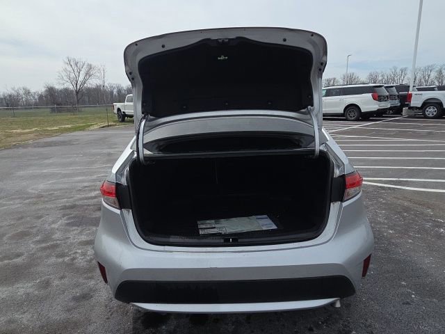 Used 2021 Toyota Corolla LE image 11