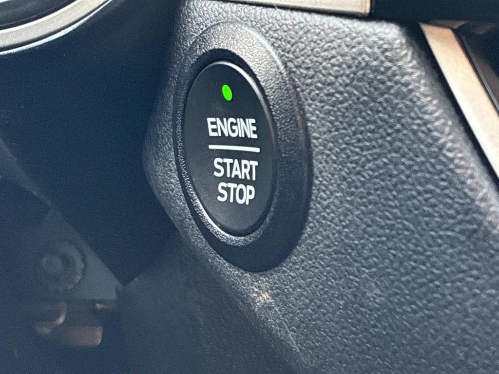 Certified 2022 Ford Escape SEL AWD/4WD image 29