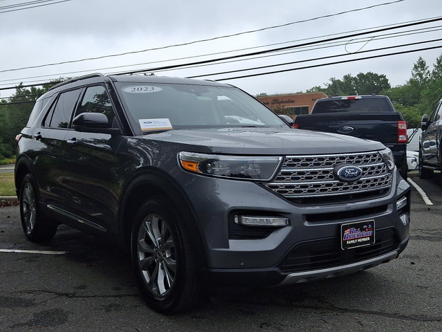 Certified 2023 Ford Explorer Limited w/ Equipment Group 301A AWD/4WD image 2