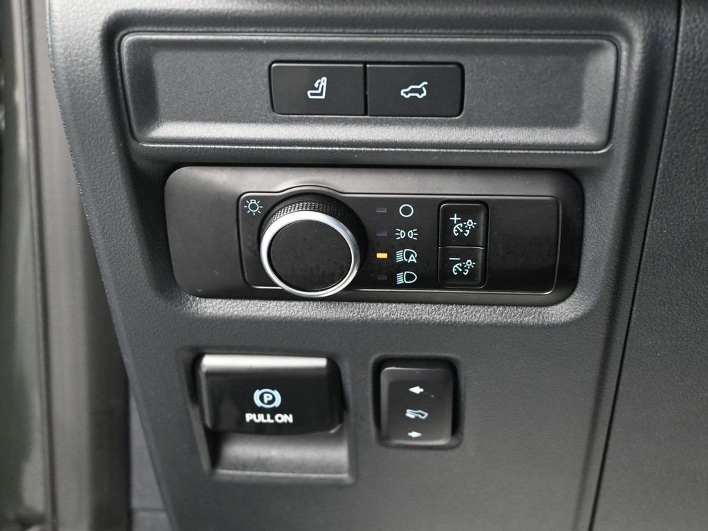 Certified 2023 Ford Expedition XLT image 13